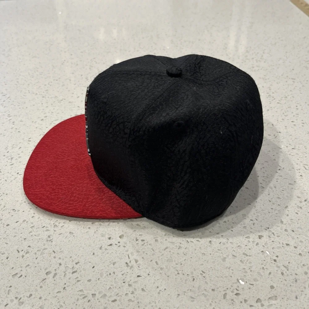 Air Jordan Youth Adjustable Baseball Cap Hat Snapback Jumpman Logo Black Red